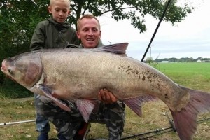 Silberkarpfen, 116 cm, 27.5 kg, Teich Jaderny